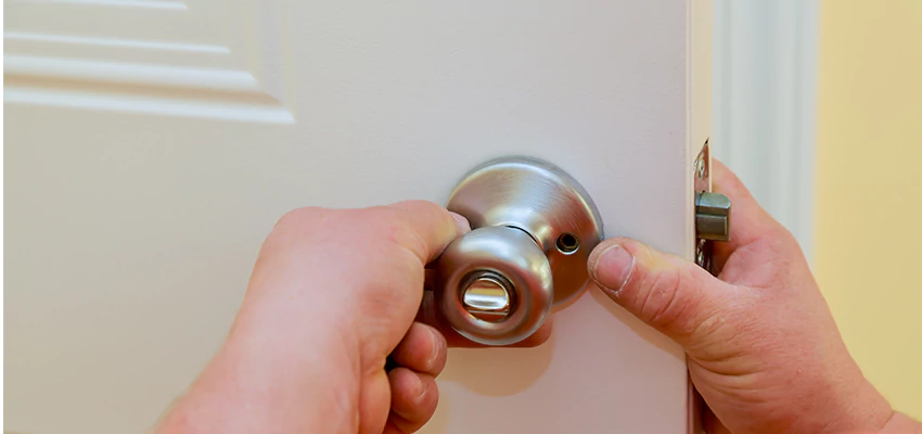 After-hours Locksmith For Lock And Key Installation in North Tustin, CA